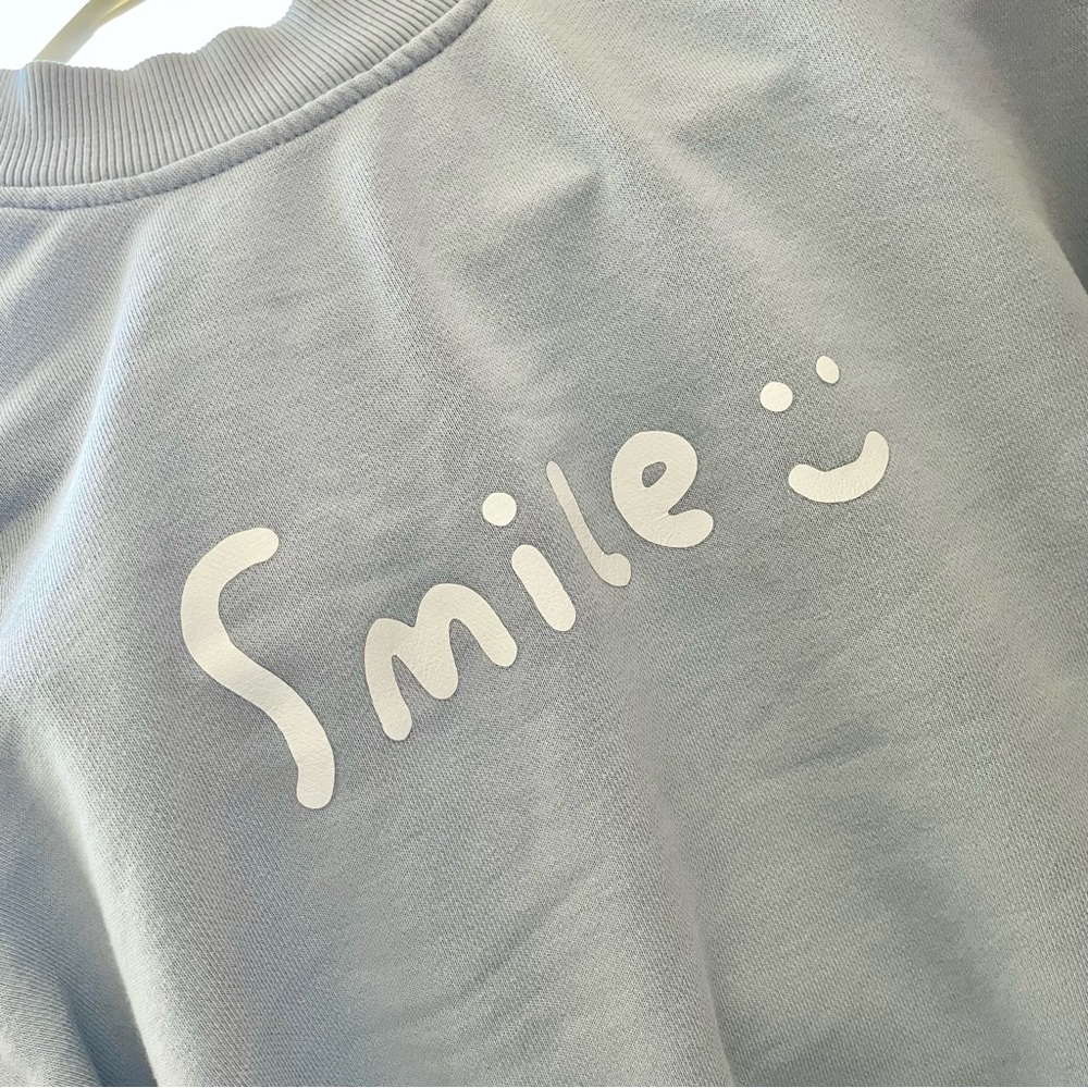 Women Oversized Long Sleeve Smile Crew Sweatshirt - Picture 3 of 4